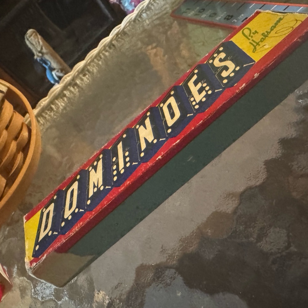 VINTAGE 1950’s Halsam Dominoes Set with Box